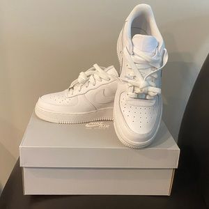 Worn once! Like new in box, Nike Air Force 1 size 7Y (Women’s 8.5/Mens 7)